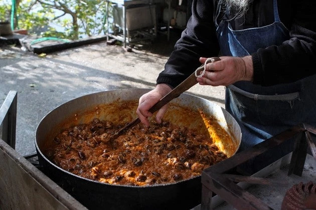 Τι τρώνε οι μοναχοί του Αγίου Όρους την Τεσσαρακοστή- Το μυστικό για μια μακρά και υγιή ζωή